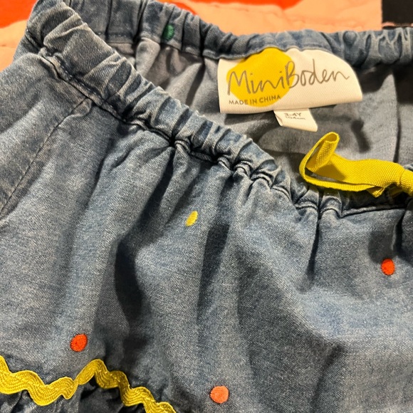 MINI BODEN PRE-LOVED TIER LAYER DENIM SWING SKIRT WITH ELASTIC WAISTBAND TIE - Picture 13 of 17